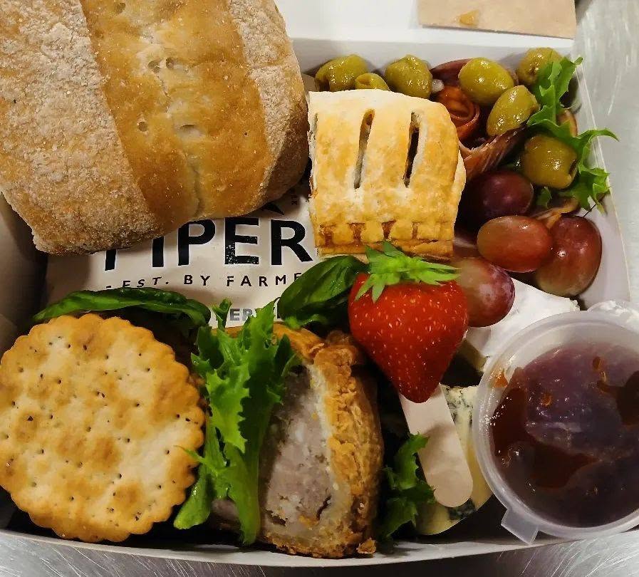 Graze box 26